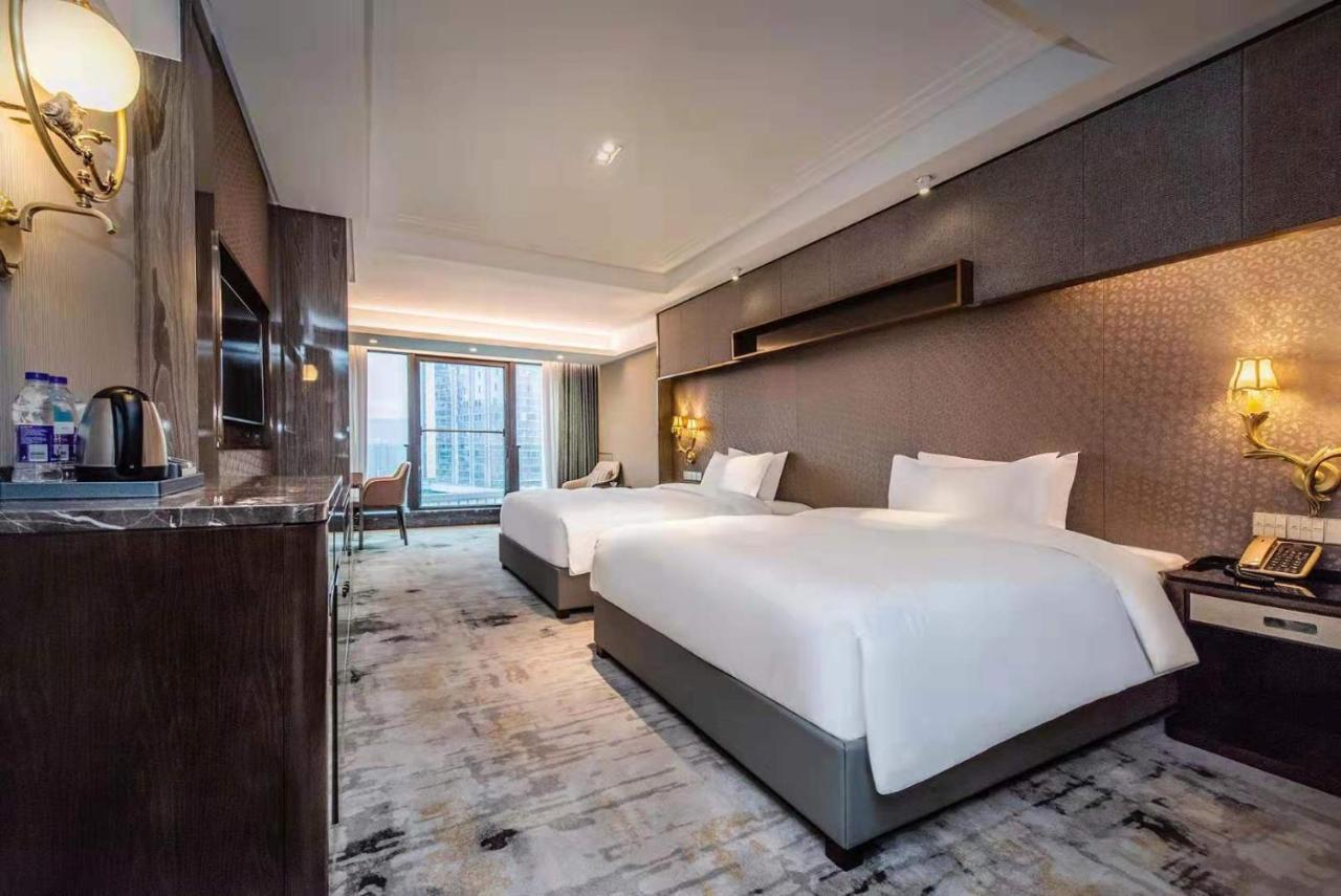 Mercure Chongqing Downtown Exterior photo